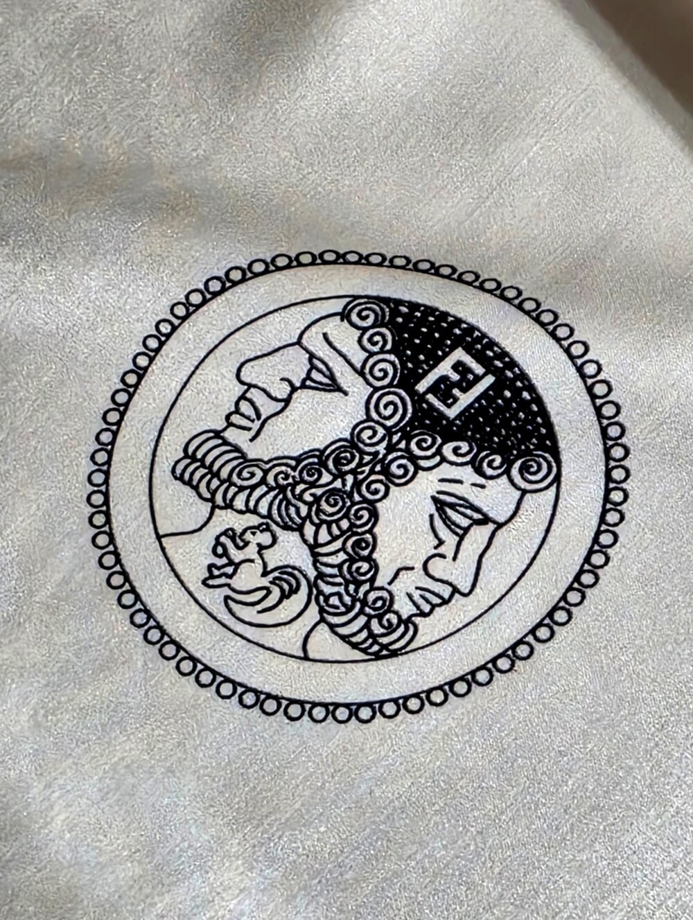 FENDI SCARF - Picture 9 of 16